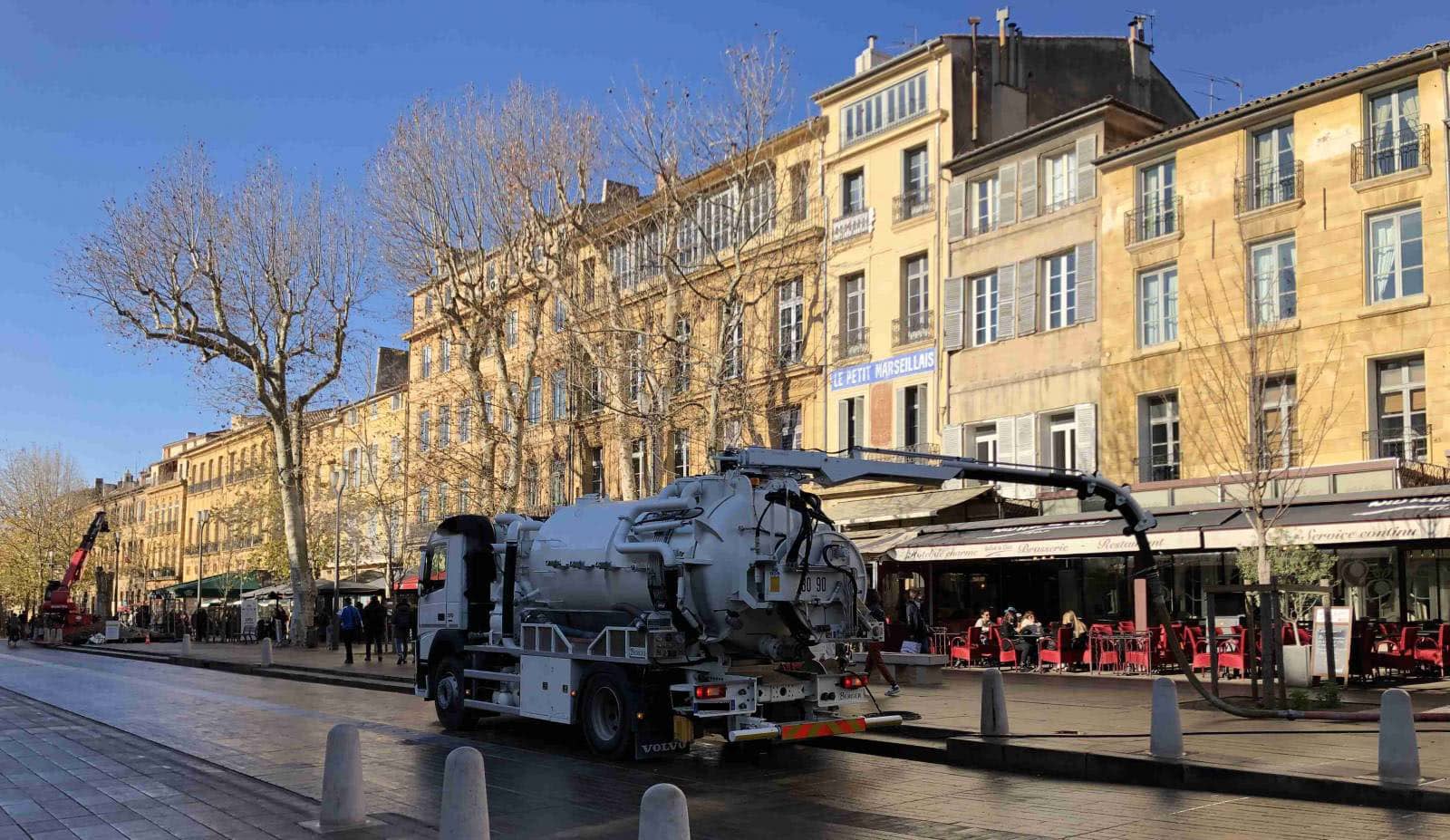 APF assainissement - pompage vidange fosse septique et débouchage canalisation, installation et entretien pompe de relevage